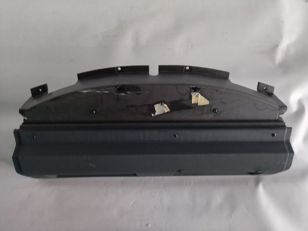 накладка панели приборов б/у \ нештатные отверстия - 1